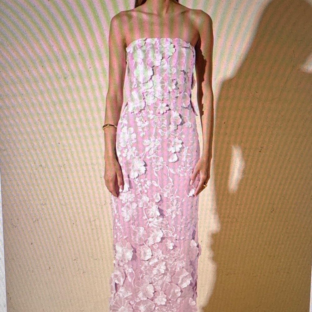Endless Rose Strapless 3D Appliqué Midi Dress in Lilac